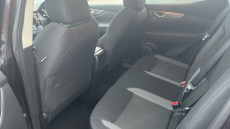 Nissan Qashqai 1.3 DiG-T N-Connecta 5dr Petrol Hatchback